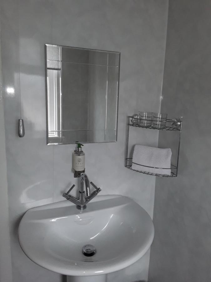 Hotel 140 Bond Blackpool Esterno foto
